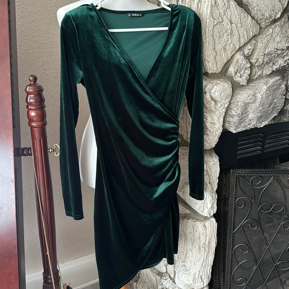 Velvet green dress